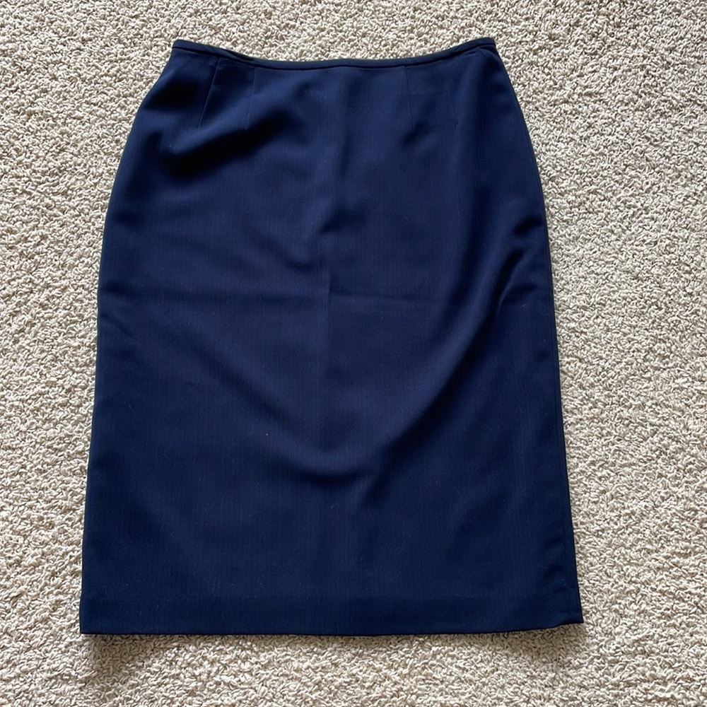EUC Kasper suit - Picture 4 of 7